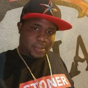 Meet your Posher, Larry